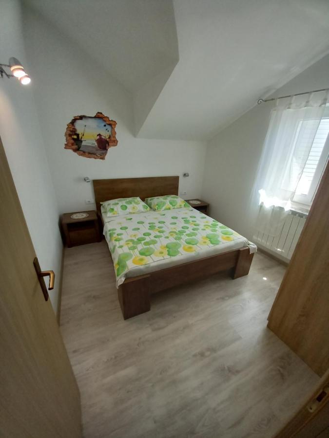Apartament Berti Sveta Nedelja (Hvar)